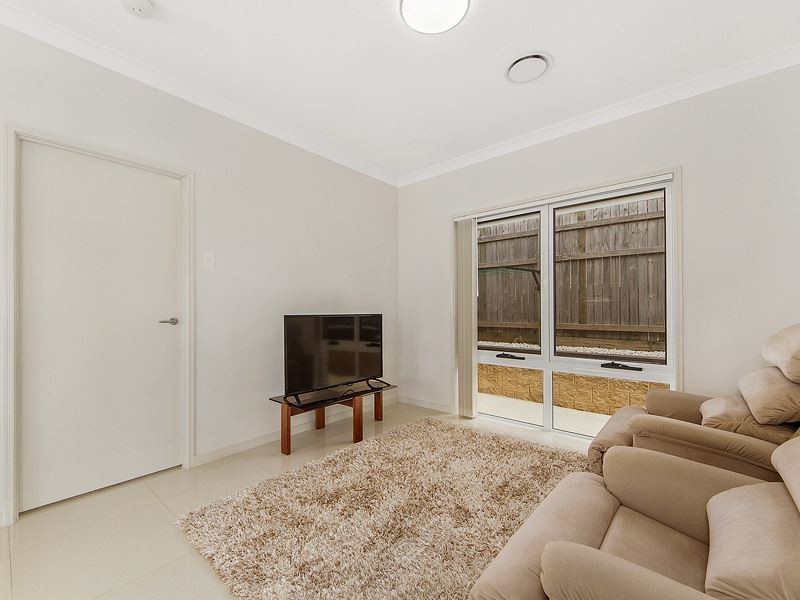13 Caspian Parade, Warner QLD 4500