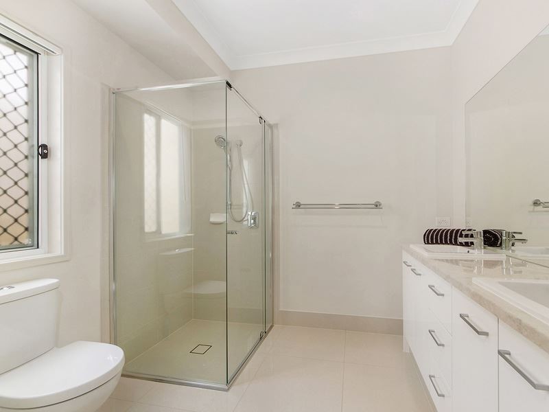 13 Caspian Parade, Warner QLD 4500
