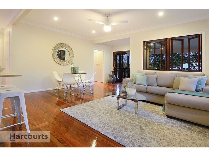 21 Benfield Street, Mitchelton QLD 4053