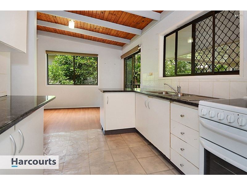 21 Teenan Street, Ferny Hills QLD 4055