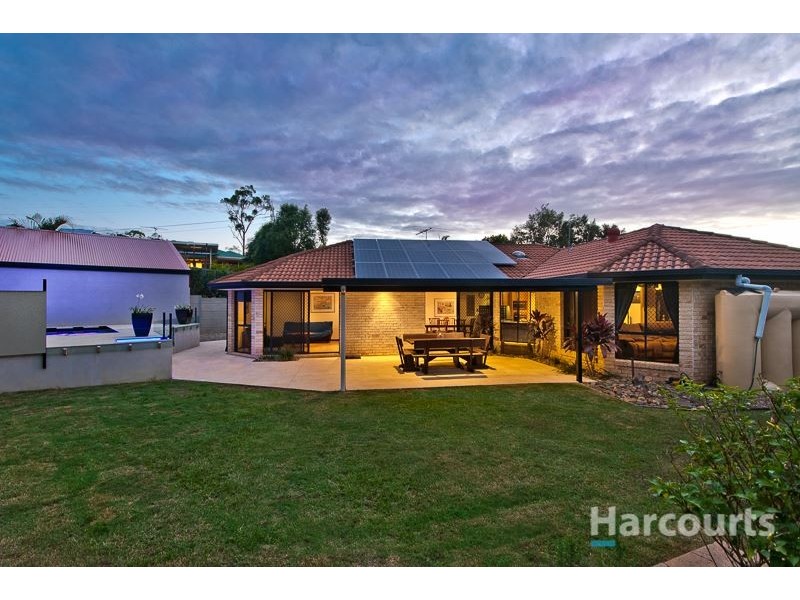 27 Montclare Court, Cashmere QLD 4500