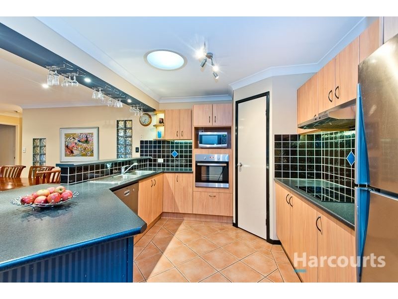 27 Montclare Court, Cashmere QLD 4500