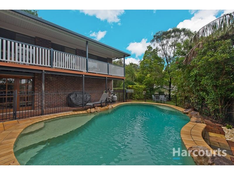 34 Olympus Court, Eatons Hill QLD 4037