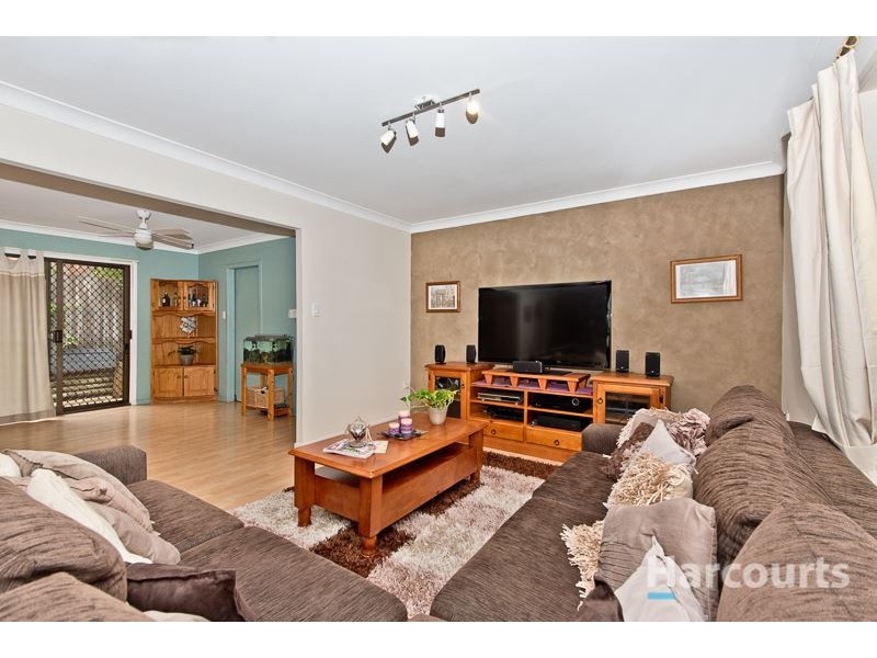 34 Olympus Court, Eatons Hill QLD 4037