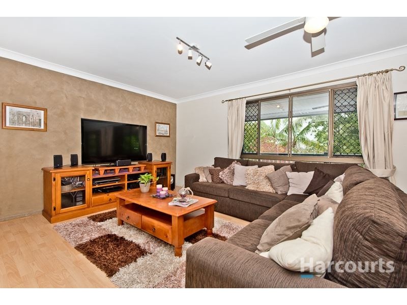 34 Olympus Court, Eatons Hill QLD 4037