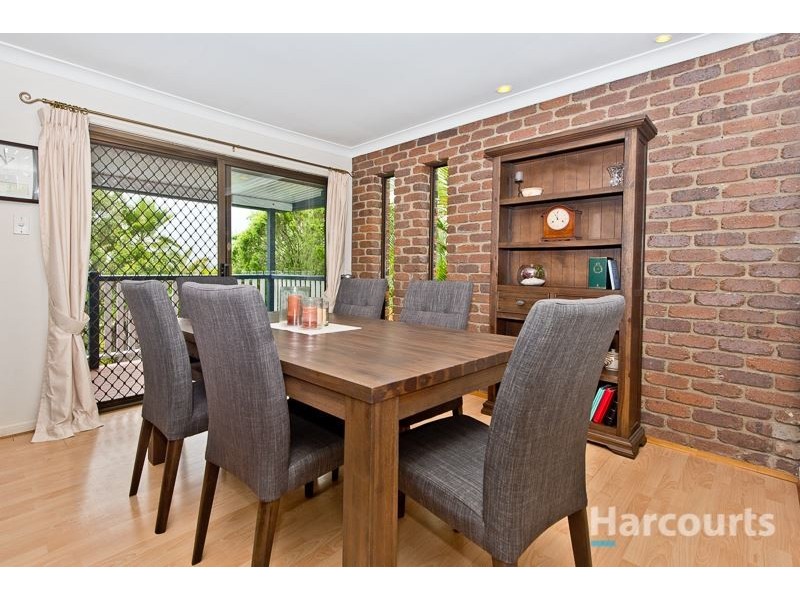 34 Olympus Court, Eatons Hill QLD 4037