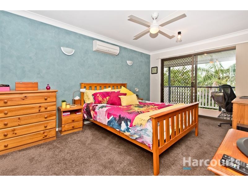 34 Olympus Court, Eatons Hill QLD 4037