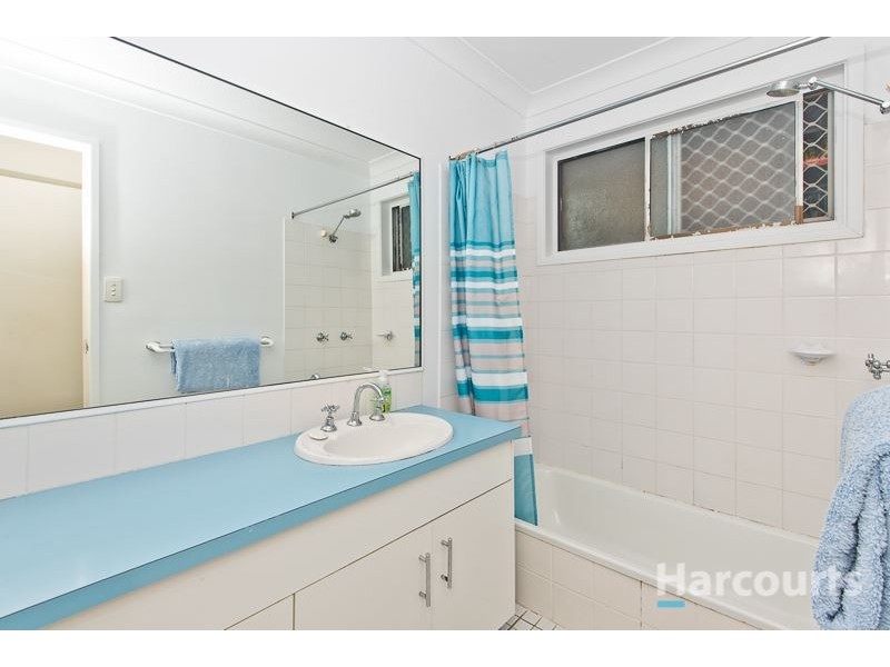 34 Olympus Court, Eatons Hill QLD 4037