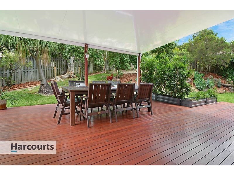 4 Berkeley Place, Ferny Grove QLD 4055