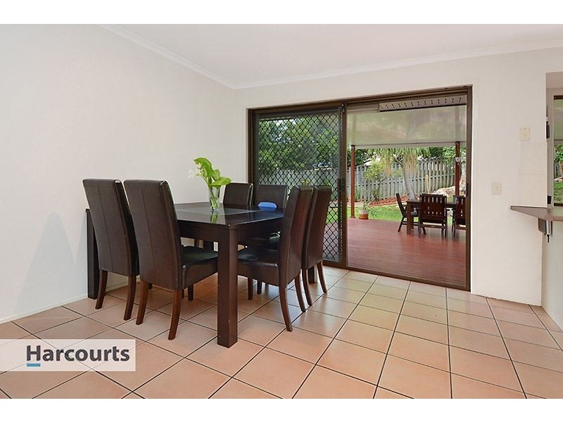 4 Berkeley Place, Ferny Grove QLD 4055