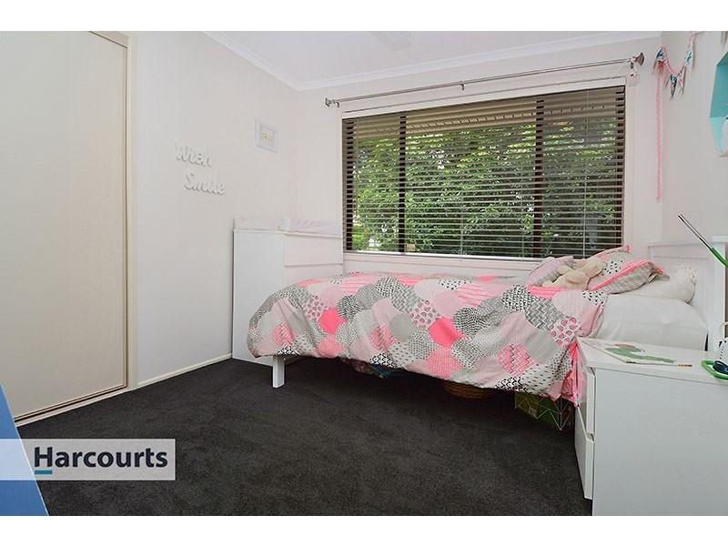 4 Berkeley Place, Ferny Grove QLD 4055