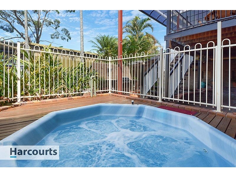 8 Strathford Avenue, Albany Creek QLD 4035