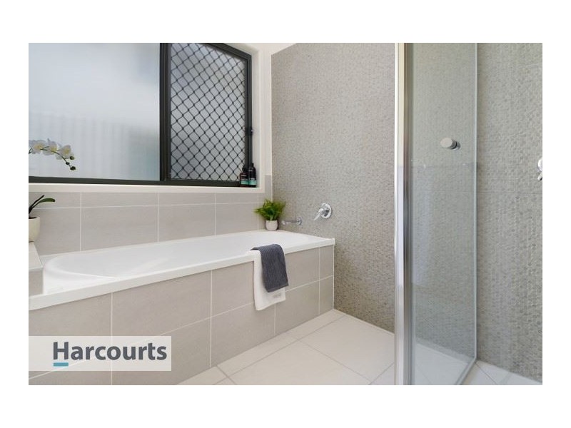 20 Vorneen Lane, Mitchelton QLD 4053