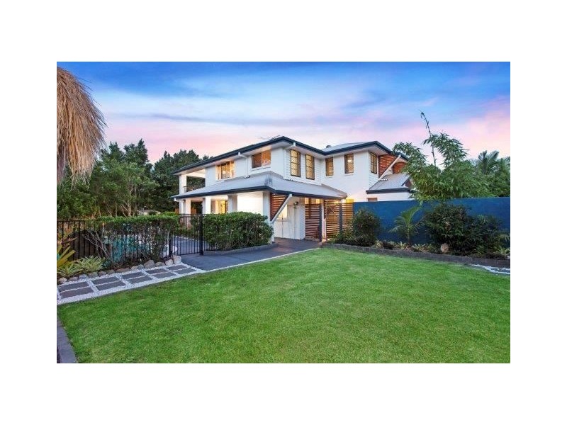 1 Pinehurst Court, Albany Creek QLD 4035