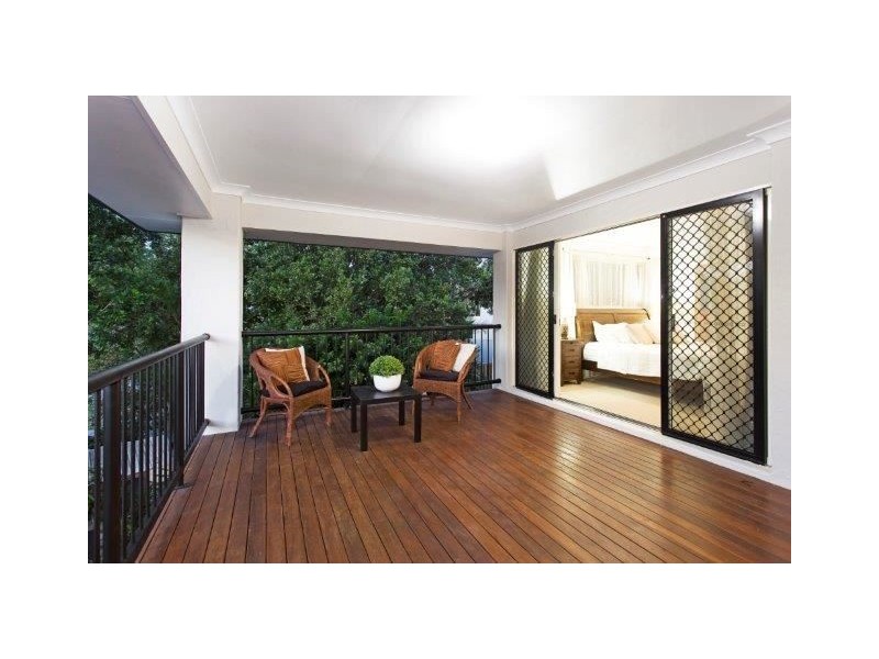1 Pinehurst Court, Albany Creek QLD 4035