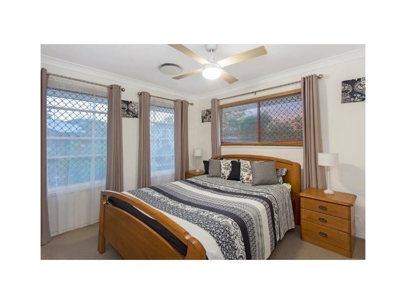 1 Pinehurst Court, Albany Creek QLD 4035