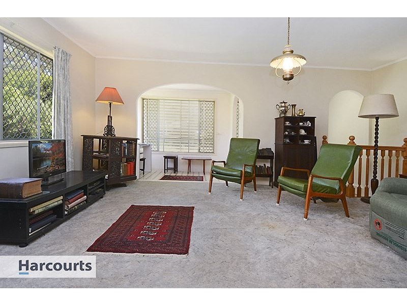 38 Tarnook Drive, Ferny Hills QLD 4055