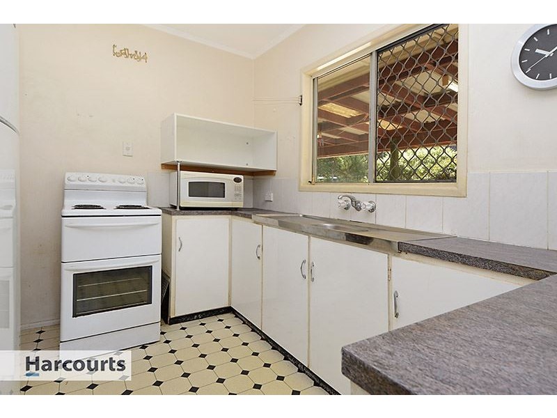 38 Tarnook Drive, Ferny Hills QLD 4055