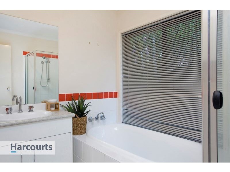 18 Taltarni Circuit, Mitchelton QLD 4053