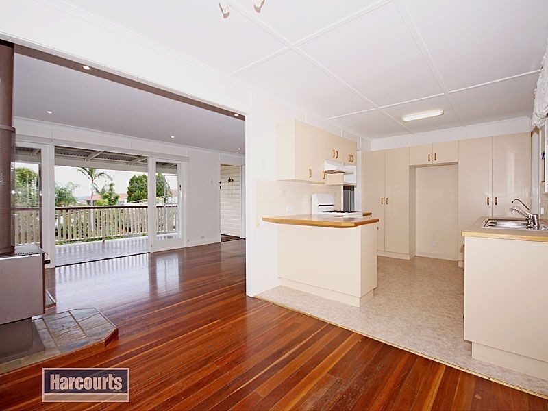 39 Castling St, Stafford QLD 4053