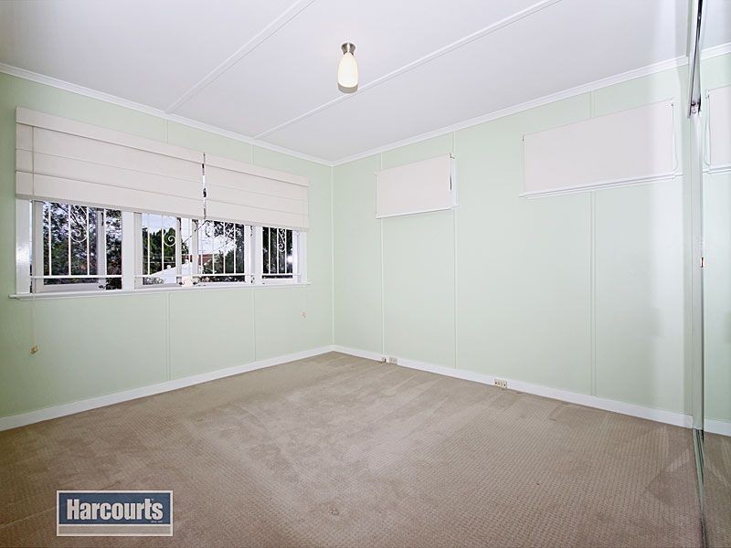 39 Castling St, Stafford QLD 4053