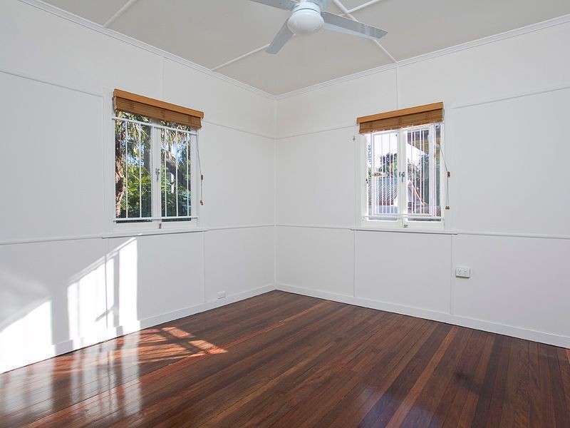 22 Pascoe St, Mitchelton QLD 4053