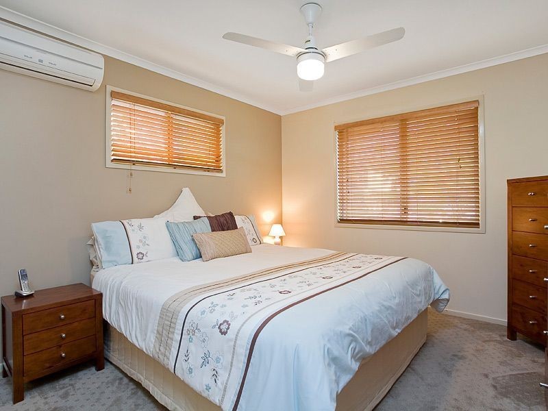22 Allara Crescent, Ferny Hills QLD 4055