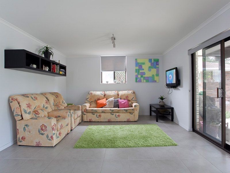 27 Kylie Ave, Ferny Hills QLD 4055