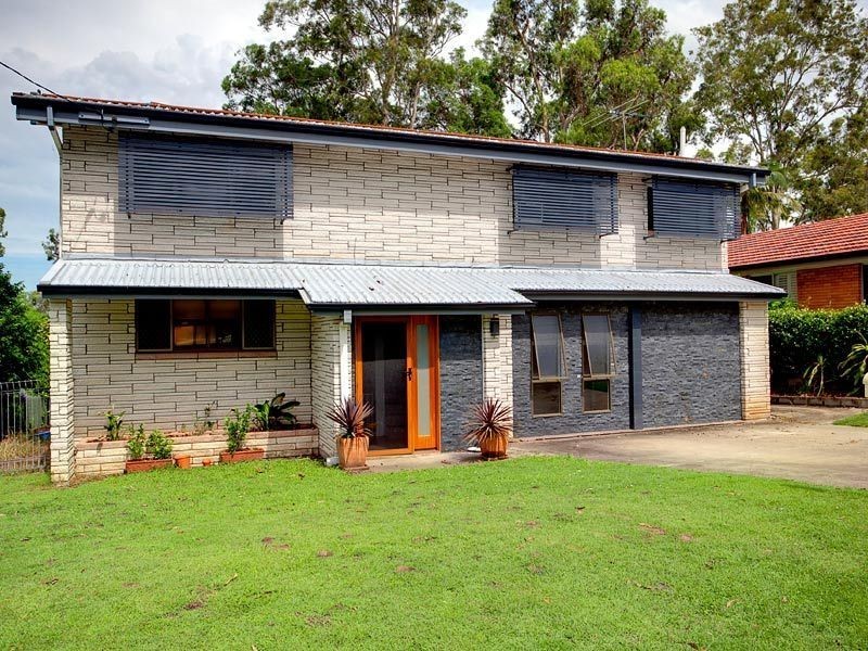 27 Kylie Ave, Ferny Hills QLD 4055