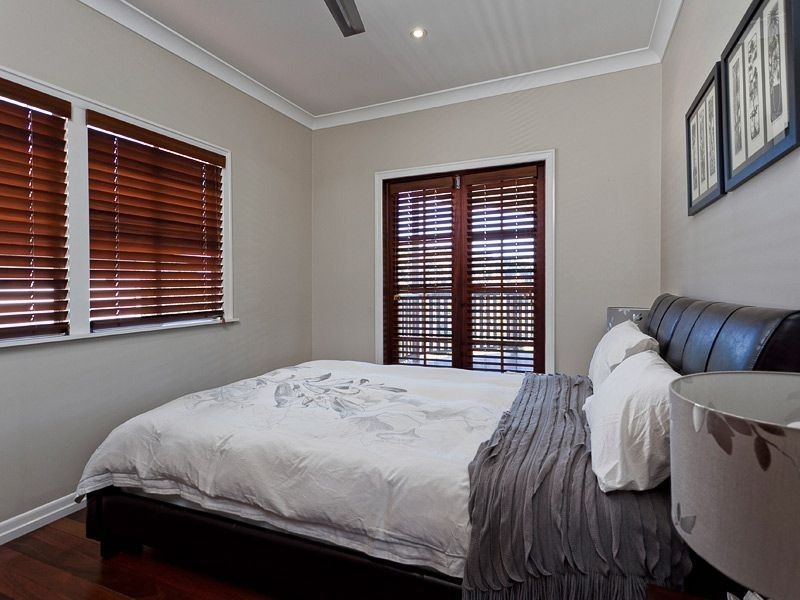 4 Longsight St, Alderley QLD 4051