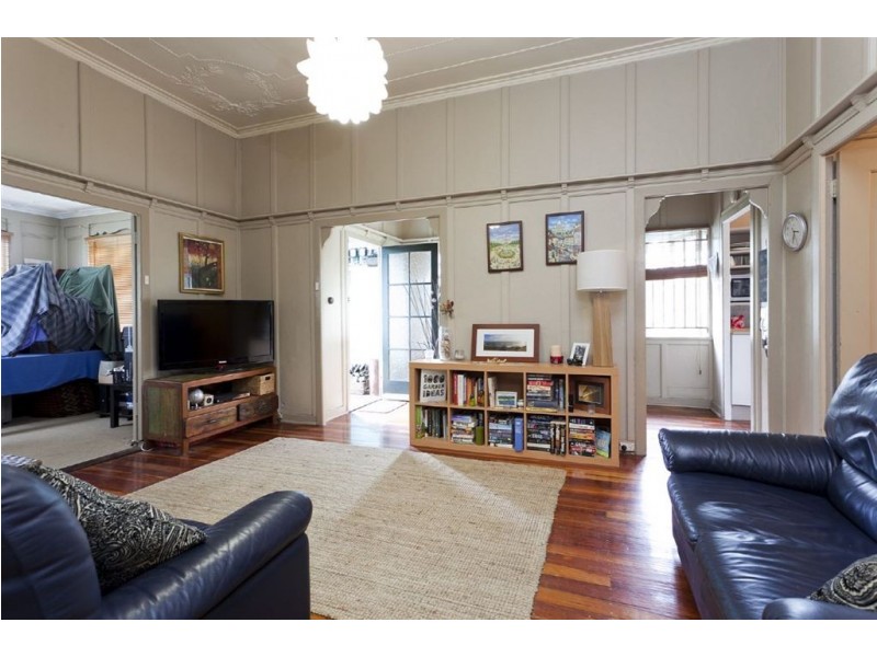 382 Enoggera Rd, Alderley QLD 4051