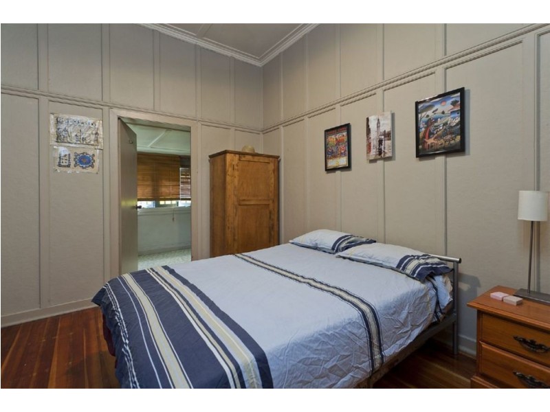 382 Enoggera Rd, Alderley QLD 4051