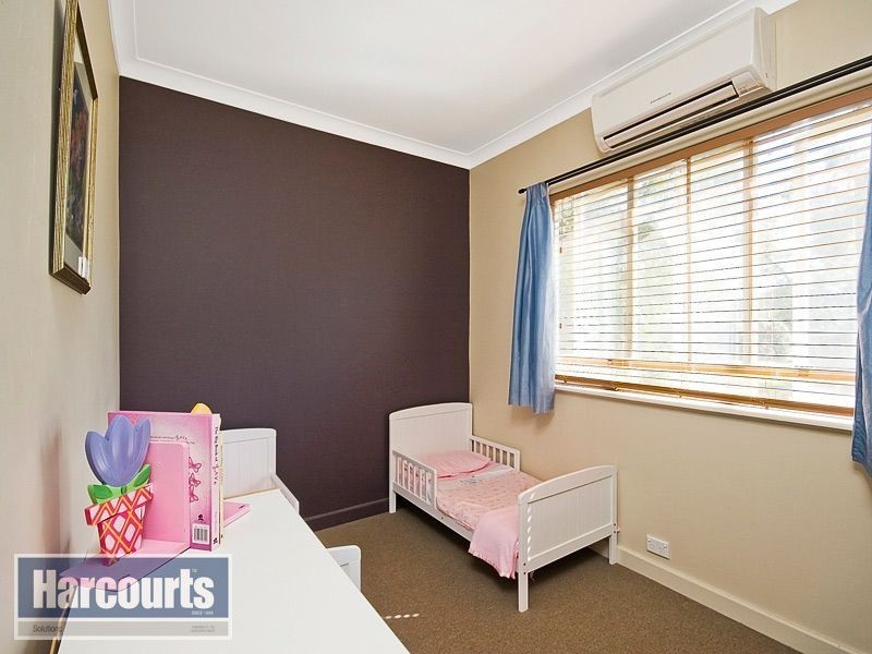 18 Marshall St, Mitchelton QLD 4053