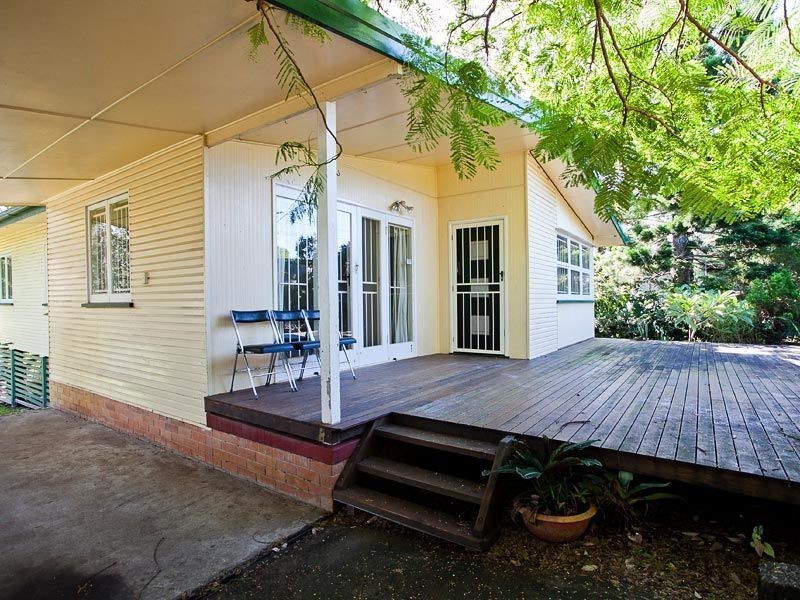 65 Redwood Street, Stafford Heights QLD 4053