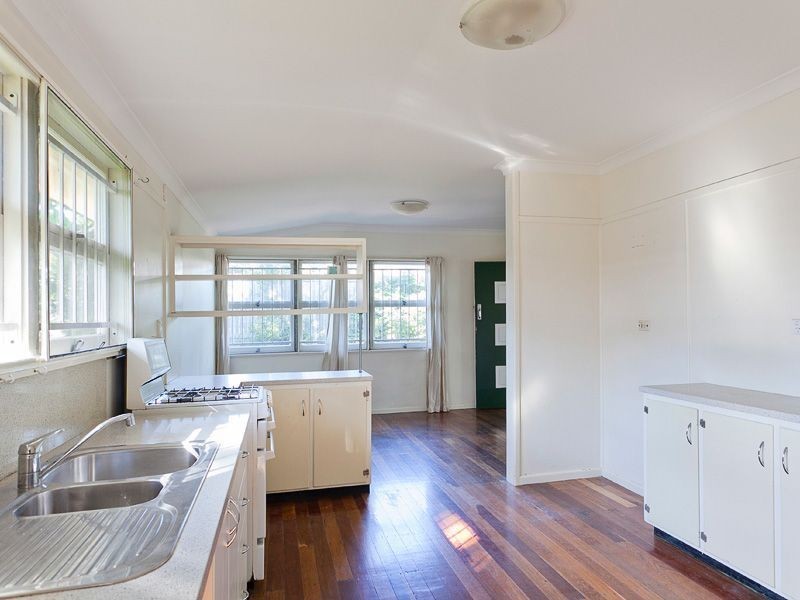 65 Redwood Street, Stafford Heights QLD 4053