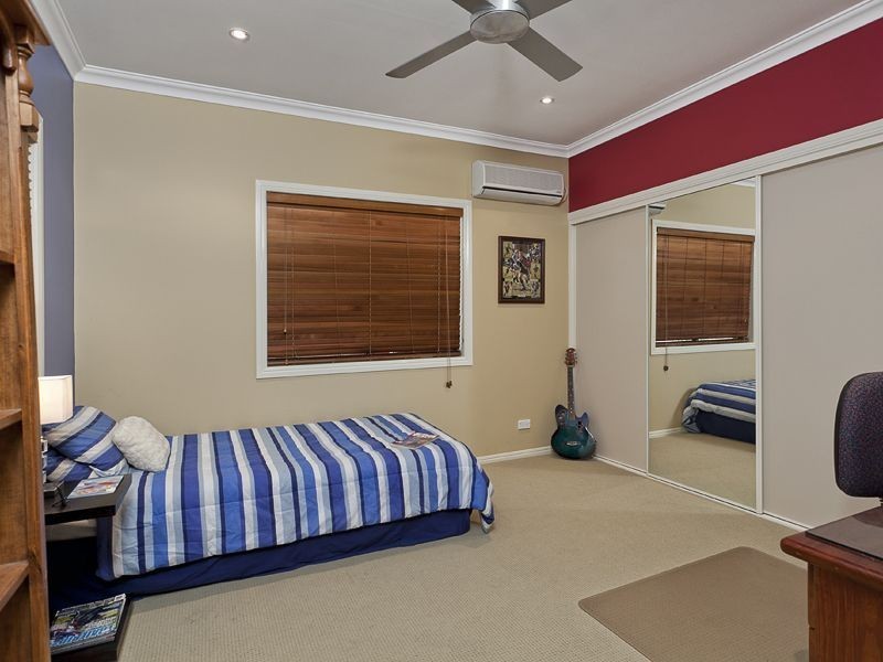 8 Koala Crt, Bunya QLD 4055