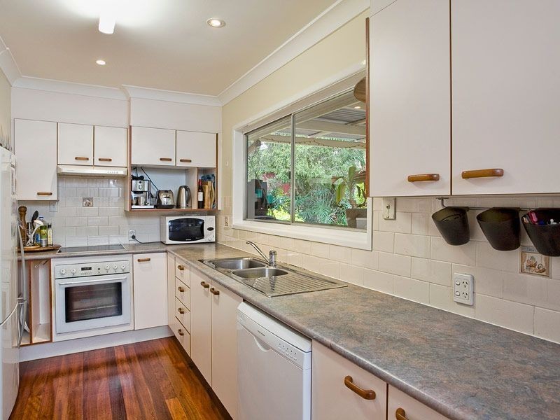 5 Wallaroy Crt, Ferny Hills QLD 4055