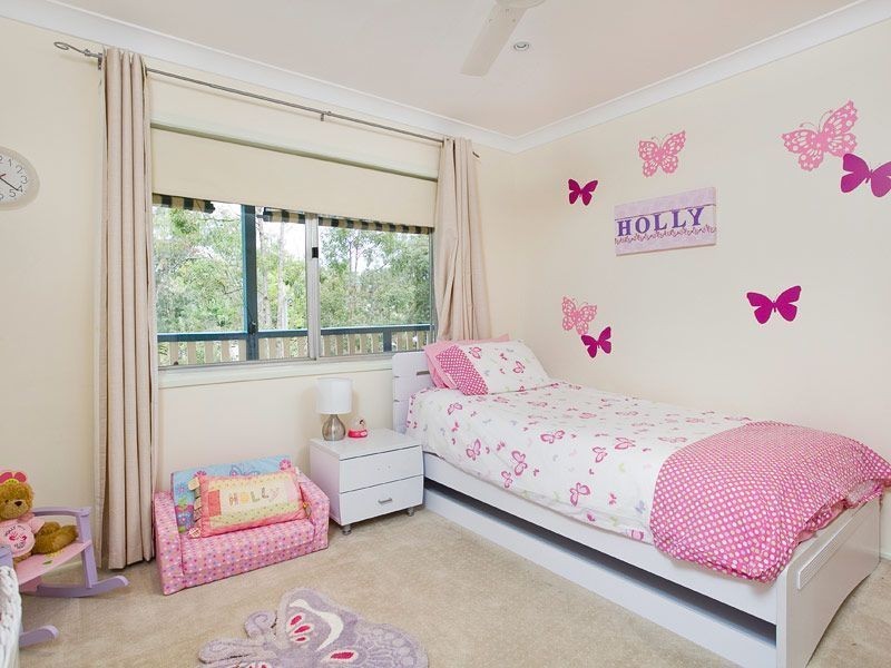 5 Wallaroy Crt, Ferny Hills QLD 4055