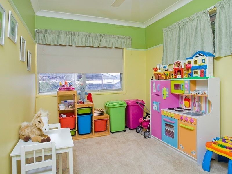 5 Wallaroy Crt, Ferny Hills QLD 4055