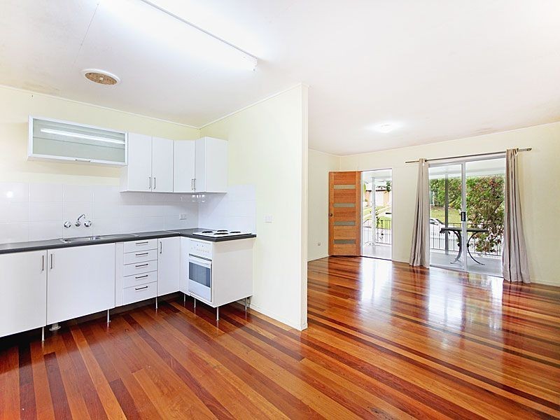 85 Illuta Ave, Ferny Hills QLD 4055