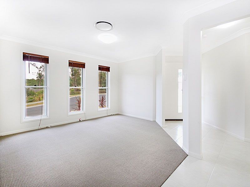 10 Drover Cl, Ferny Hills QLD 4055