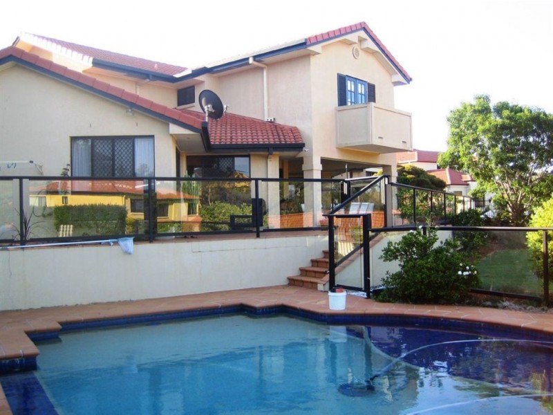 8 Aries Crt, Bridgeman Downs QLD 4035