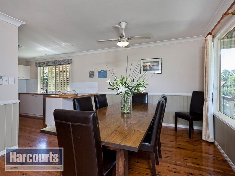 13 Larwood Pl, Ferny Hills QLD 4055