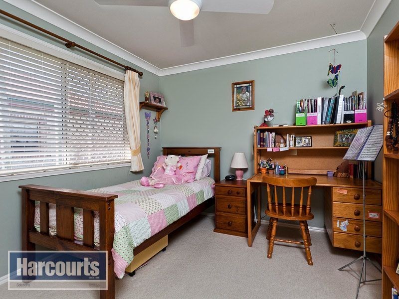 13 Larwood Pl, Ferny Hills QLD 4055