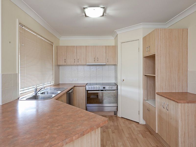 24 Hatia Grove, Ferny Grove QLD 4055