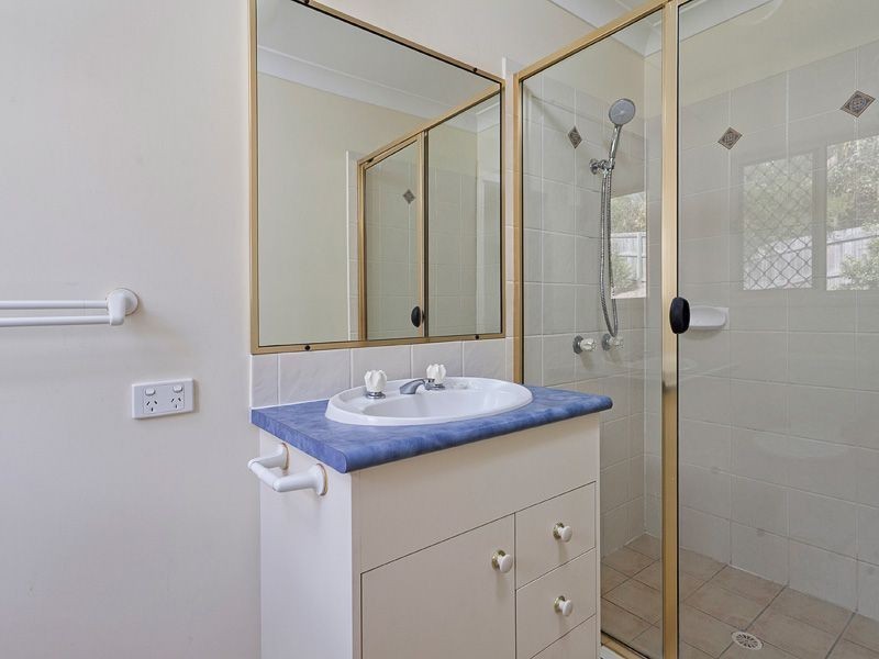 24 Hatia Grove, Ferny Grove QLD 4055