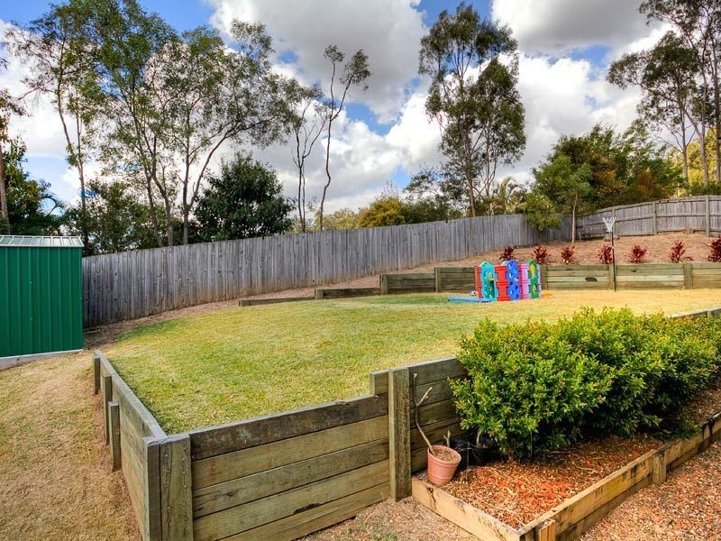 24 Hatia Grove, Ferny Grove QLD 4055