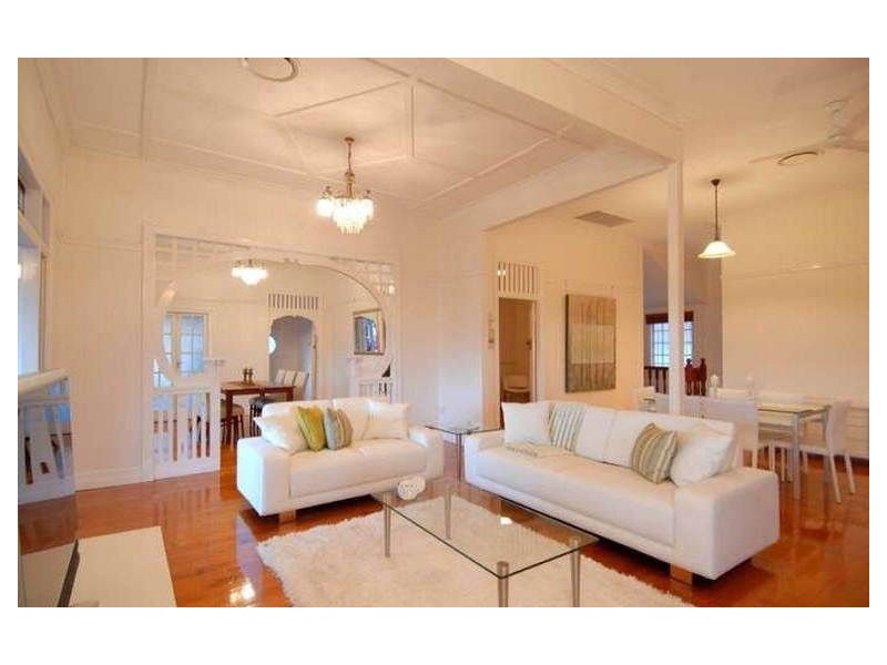 12 Alderley Ave, Alderley QLD 4051