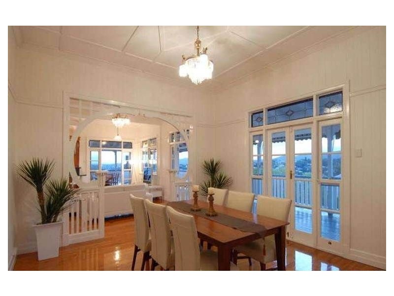 12 Alderley Ave, Alderley QLD 4051