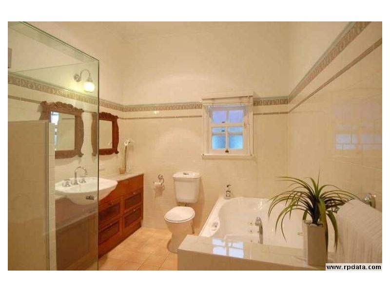 12 Alderley Ave, Alderley QLD 4051